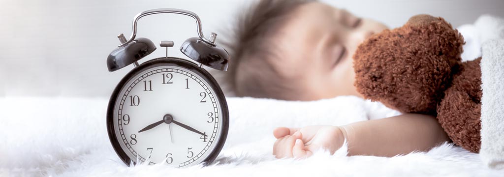 چگونگی تنظیم خواب نوزاد 7 روز